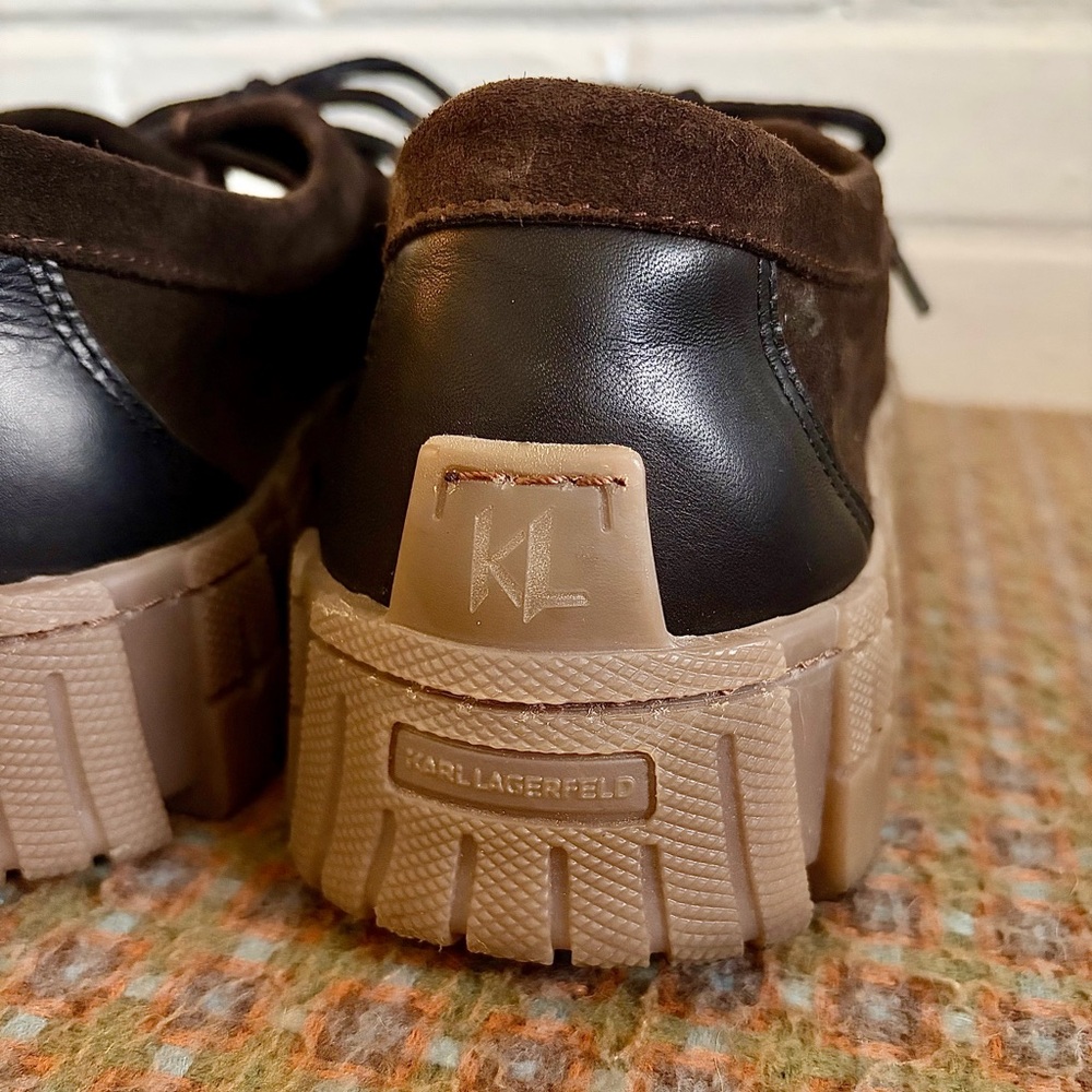 KARL LAGERFELD PARIS 
Brown Suede Wallaby Chukka Boots, Men’s 10.5 EUC - Picture 10 of 13